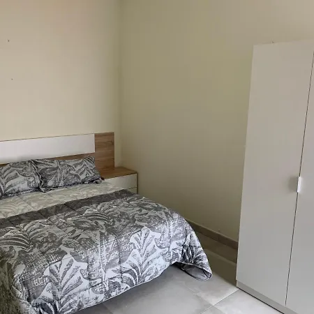 La בית הארחה